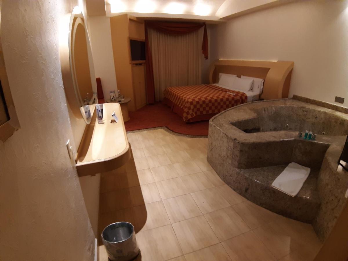 Auto Hotel Legaria Meksika Dış mekan fotoğraf