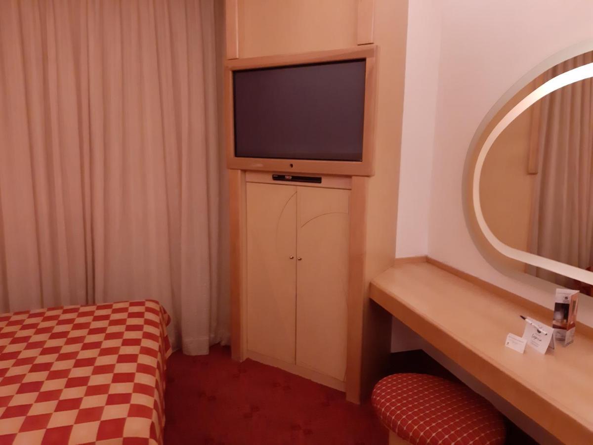 Auto Hotel Legaria Meksika Dış mekan fotoğraf